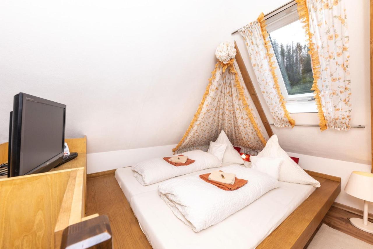 Gaestehaus Schwarzenauer Muehle Bad Berleburg Bagian luar foto